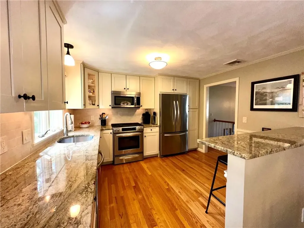 78 Lynde Street Providence RI 02908