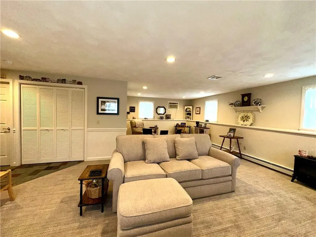 78 Lynde Street Providence RI 02908