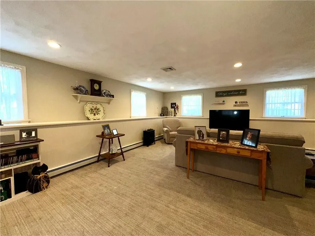 78 Lynde Street Providence RI 02908