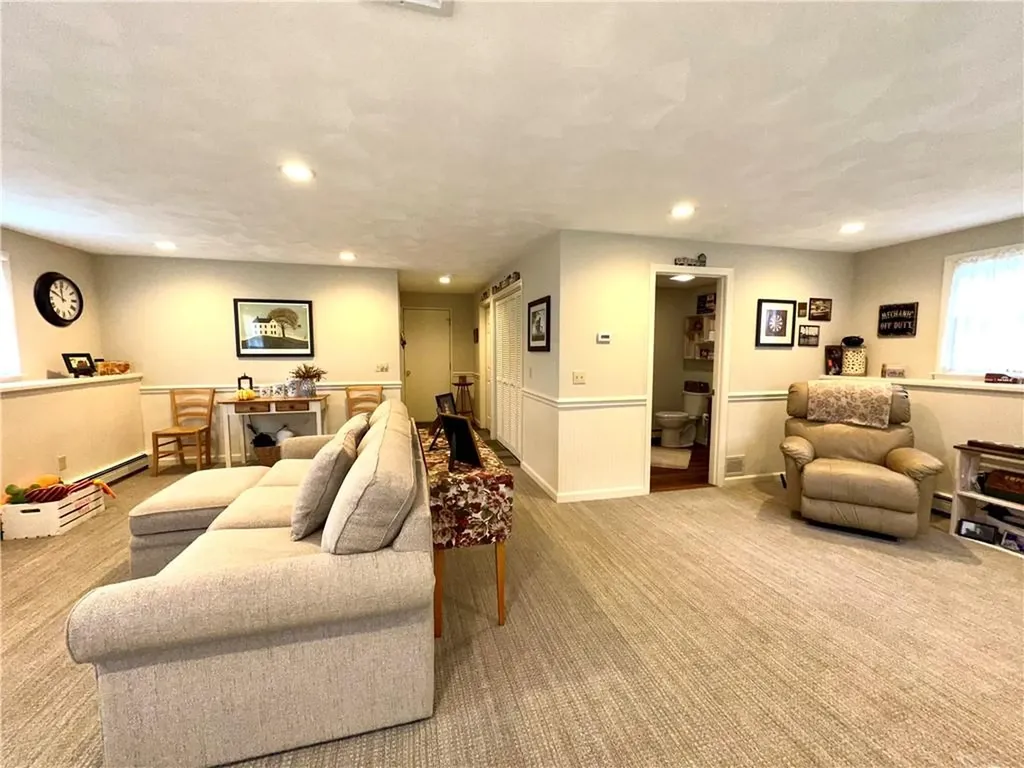 78 Lynde Street Providence RI 02908