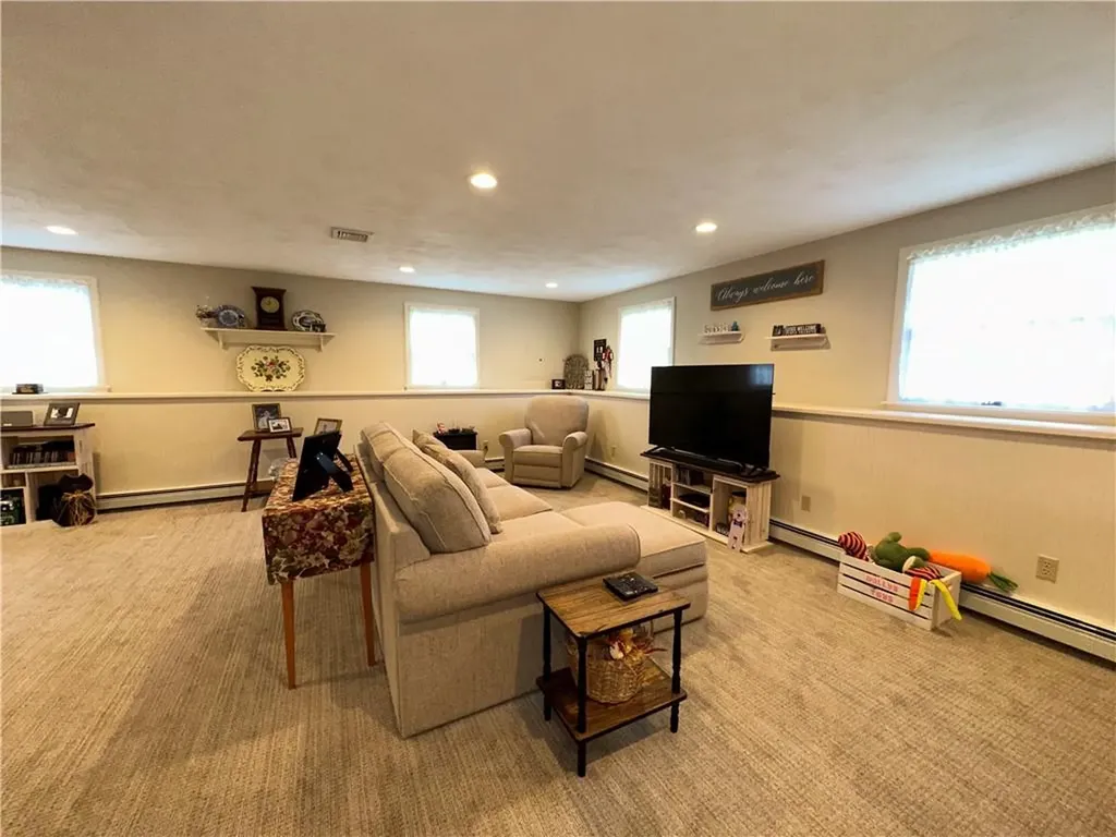 78 Lynde Street Providence RI 02908