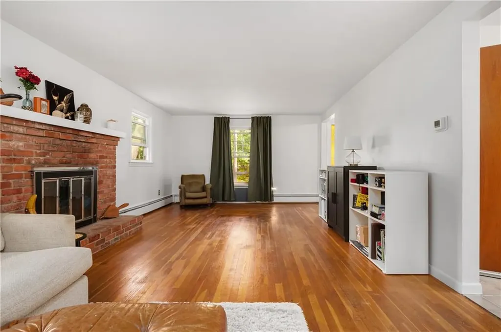 120 Old River Road Lincoln RI 02865