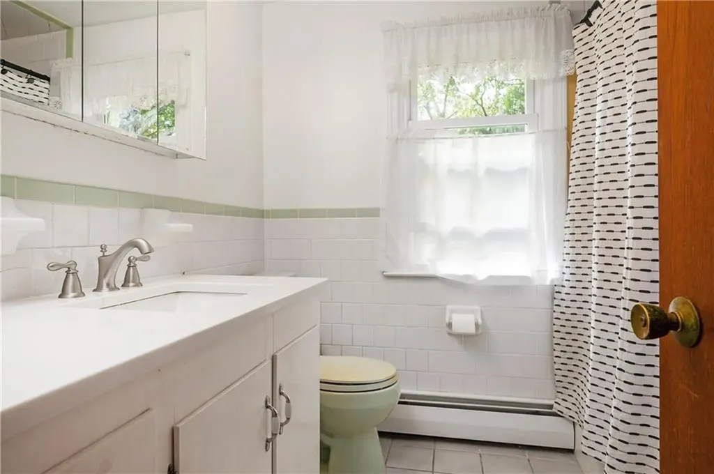 120 Old River Road Lincoln RI 02865