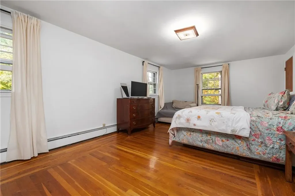 120 Old River Road Lincoln RI 02865