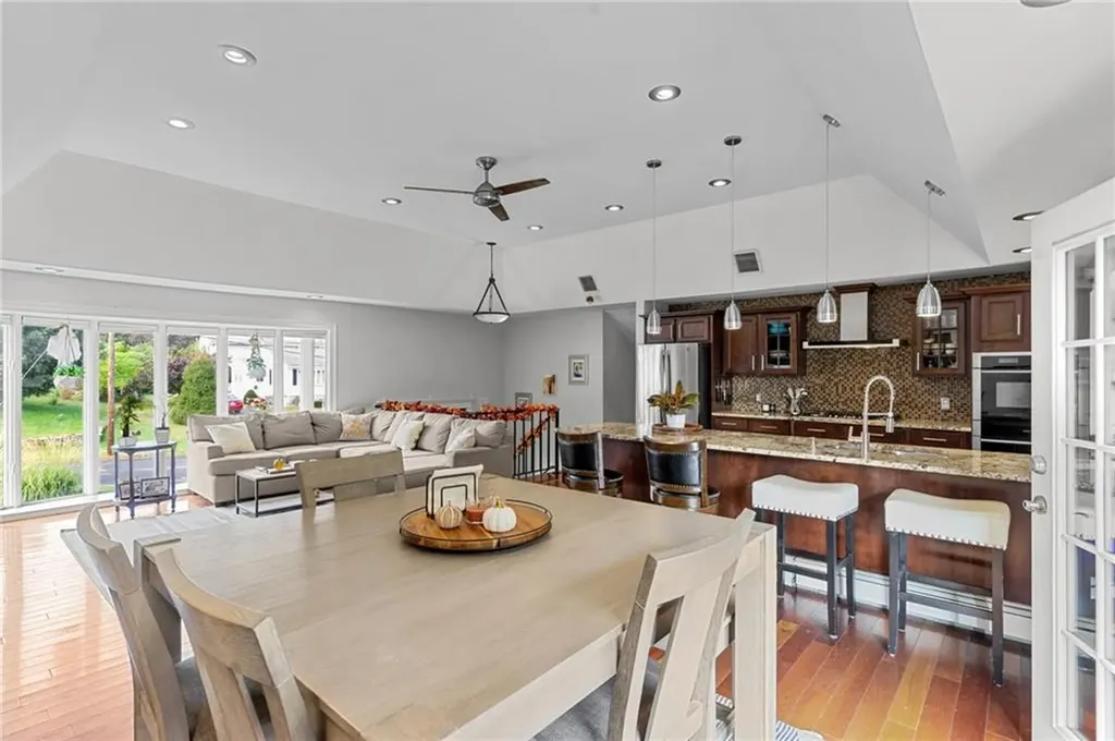 22 Gesmondi Drive Johnston RI 02919