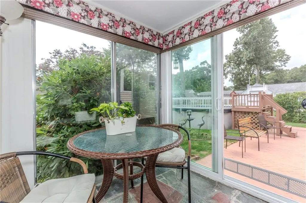 82 Putnam Street Warwick RI 02888