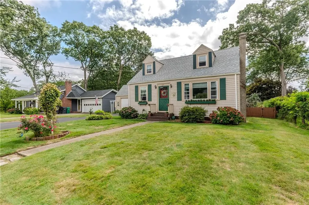 82 Putnam Street Warwick RI 02888