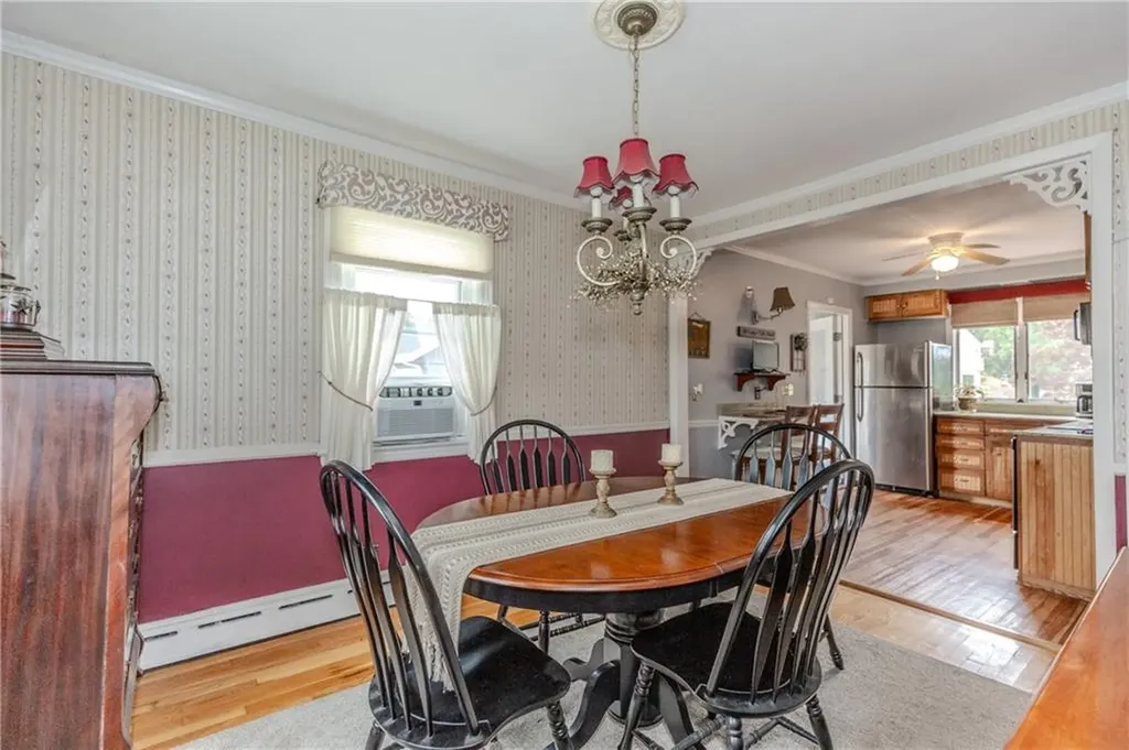82 Putnam Street Warwick RI 02888