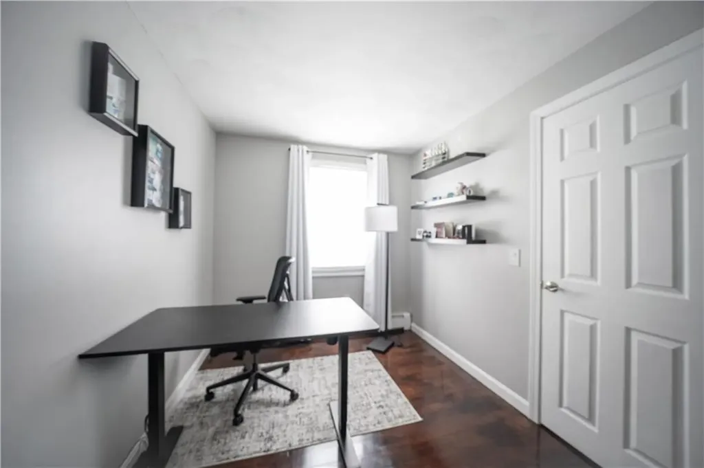 101 Sycamore Avenue Warwick RI 02886