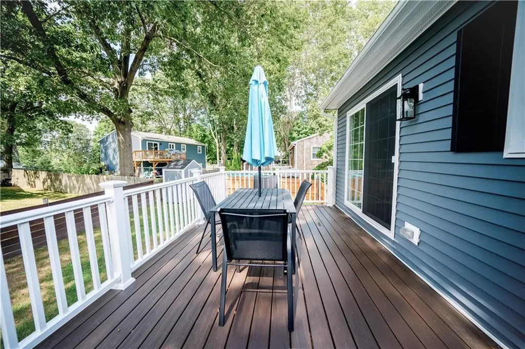 101 Sycamore Avenue Warwick RI 02886