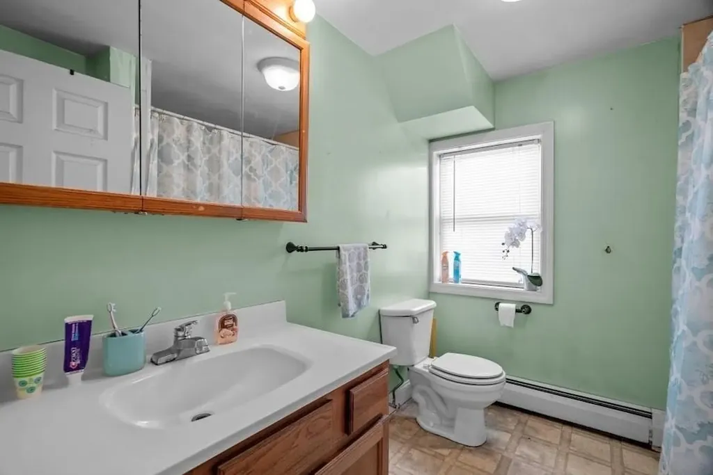 207 Buffinton Street Fall River MA 02721