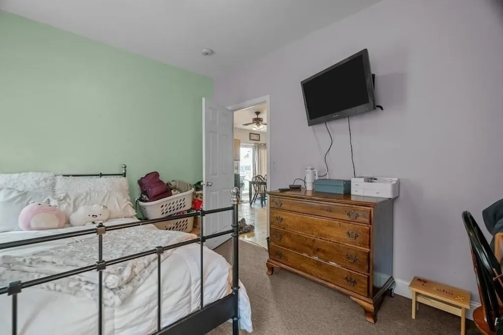 207 Buffinton Street Fall River MA 02721
