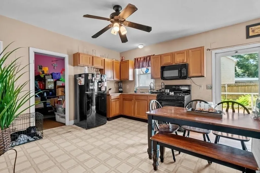 207 Buffinton Street Fall River MA 02721