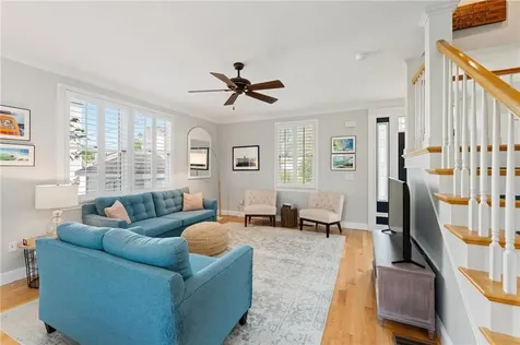 26 Anglers Court Narragansett RI 02882