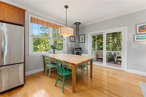 26 Anglers Court Narragansett RI 02882