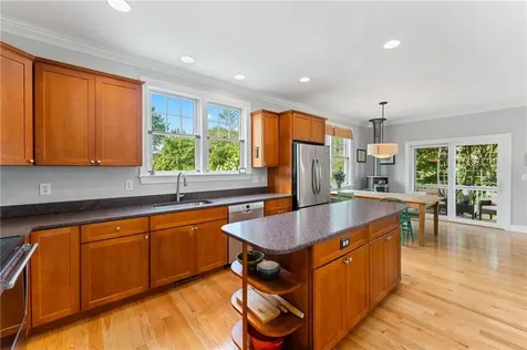 26 Anglers Court Narragansett RI 02882