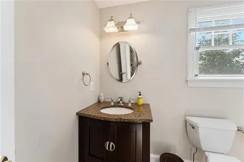 26 Anglers Court Narragansett RI 02882