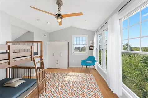 26 Anglers Court Narragansett RI 02882