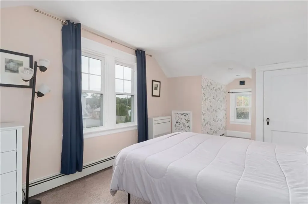 114 Ridgewood Road Middletown RI 02842