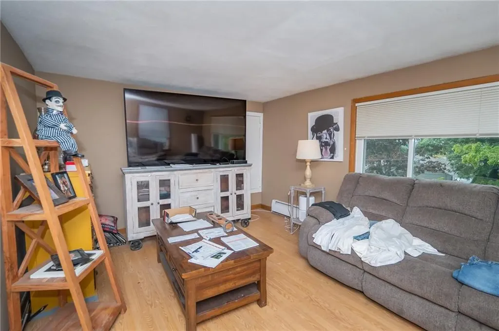 231 Hyde Street Cranston RI 02920
