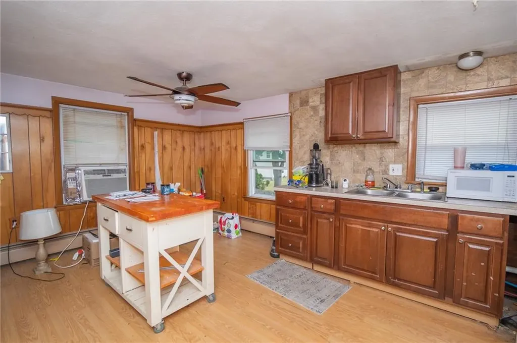 231 Hyde Street Cranston RI 02920