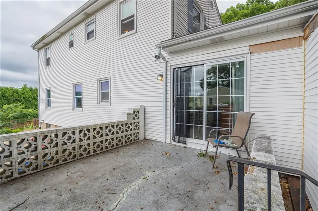 231 Hyde Street Cranston RI 02920