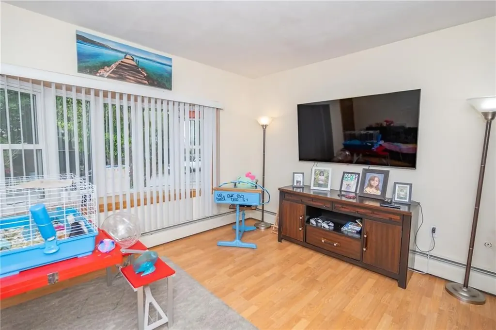 231 Hyde Street Cranston RI 02920