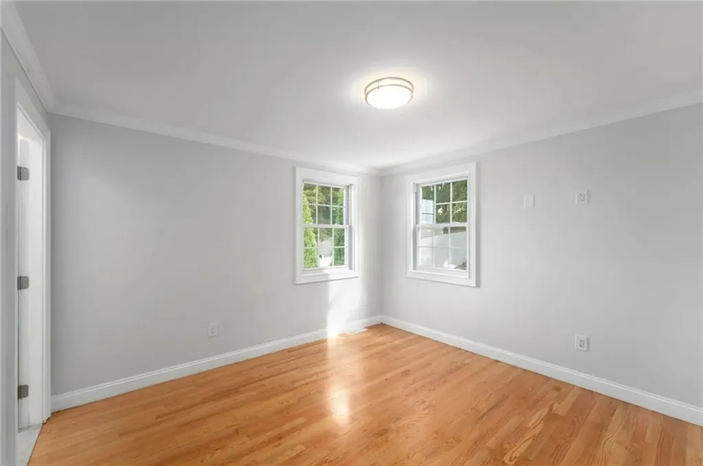 26 Carlton Avenue Warwick RI 02889