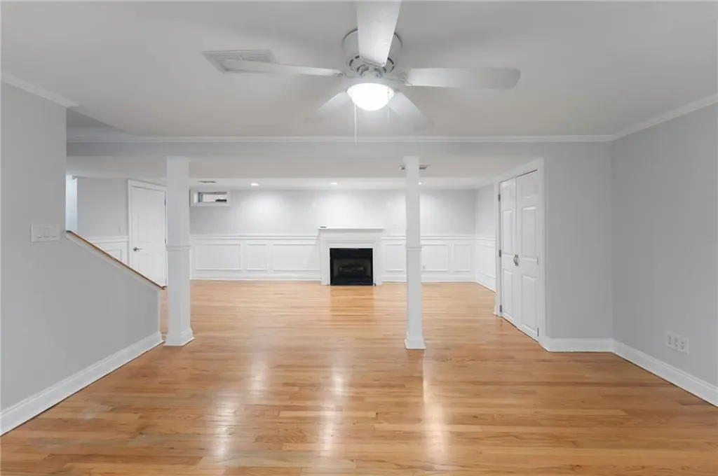 26 Carlton Avenue Warwick RI 02889