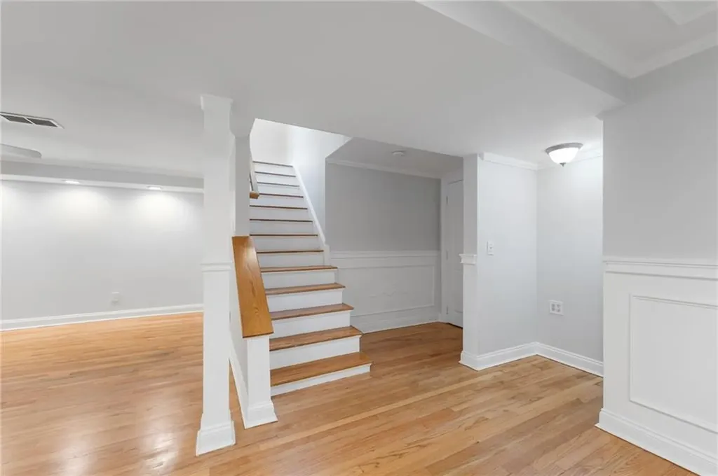 26 Carlton Avenue Warwick RI 02889