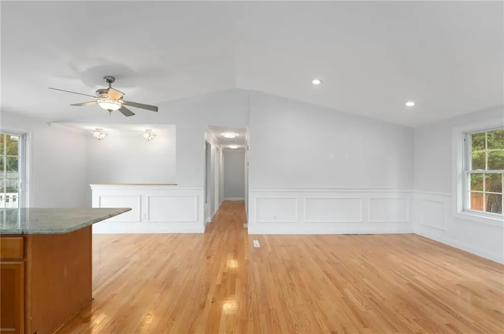 26 Carlton Avenue Warwick RI 02889