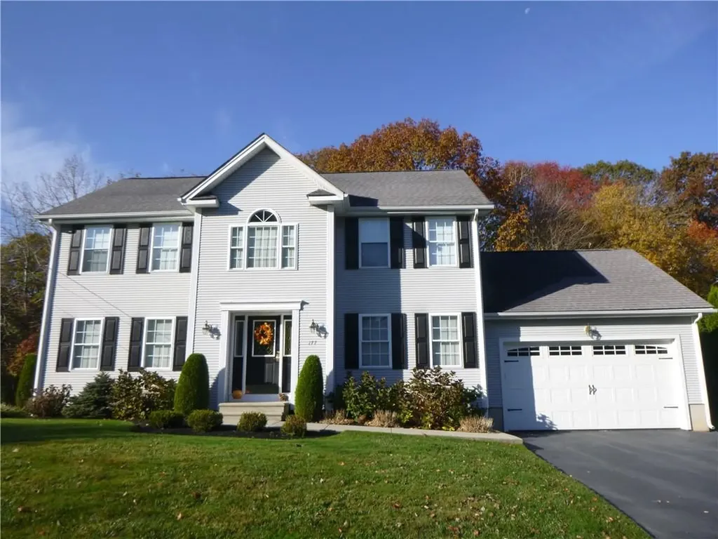 177 Thunder Trail Cranston RI 02921