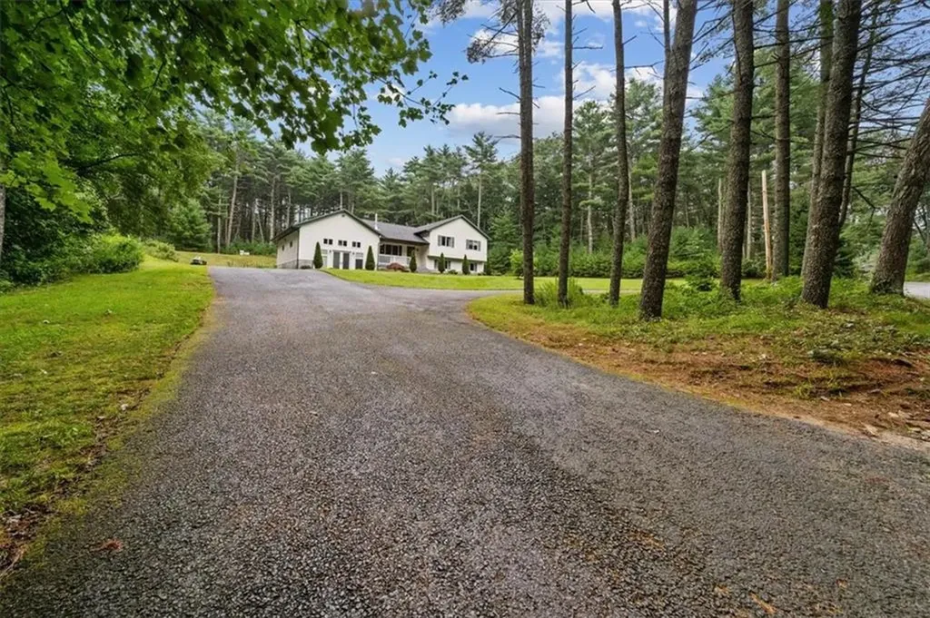 960 Town Farm Road Coventry RI 02816