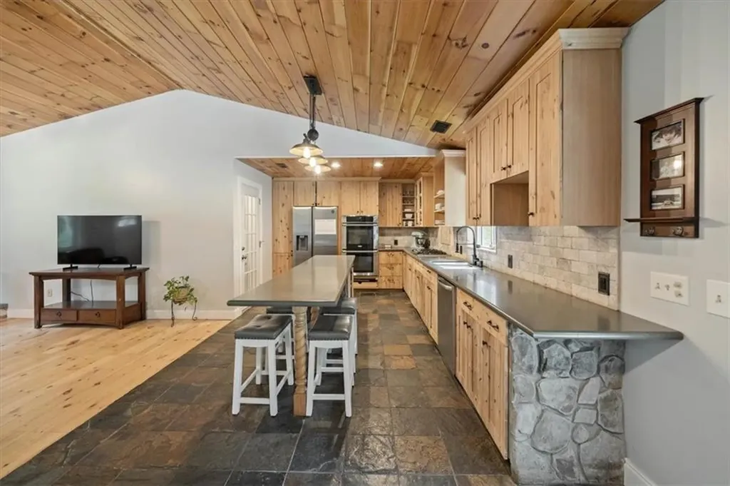 960 Town Farm Road Coventry RI 02816