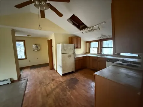 15 Newberry Lane Hopkinton RI 02832