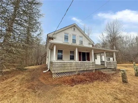 15 Newberry Lane Hopkinton RI 02832