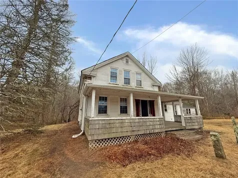 15 Newberry Lane Hopkinton RI 02832