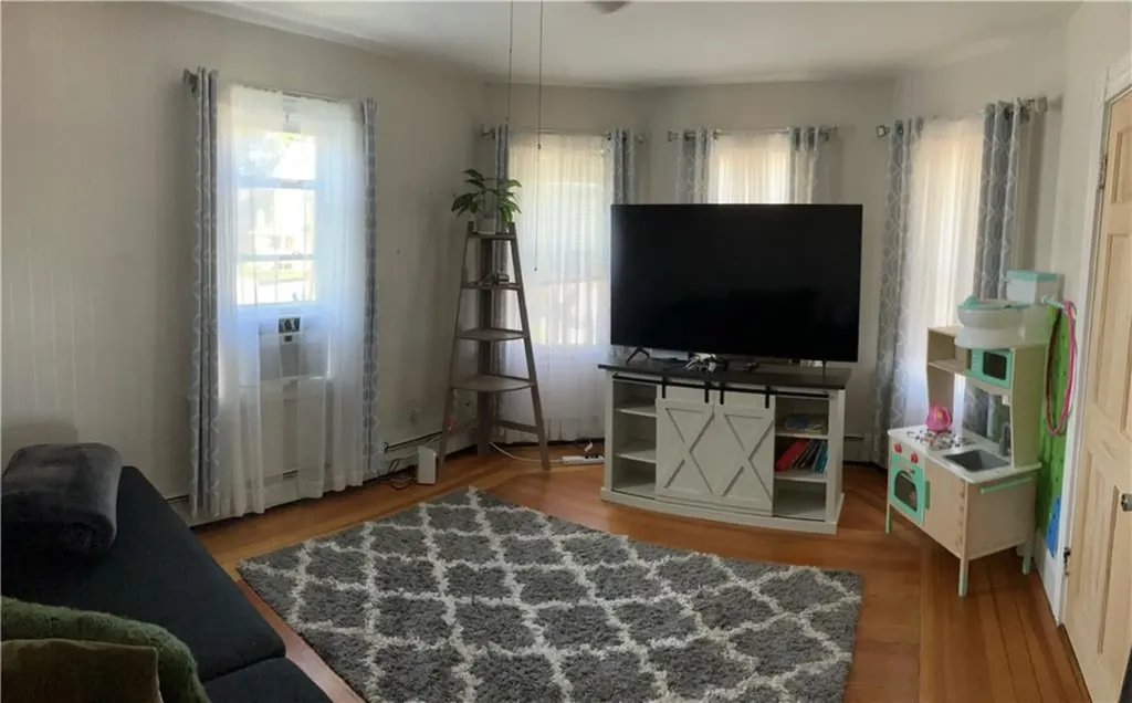 90 Richard Street Cranston RI 02910