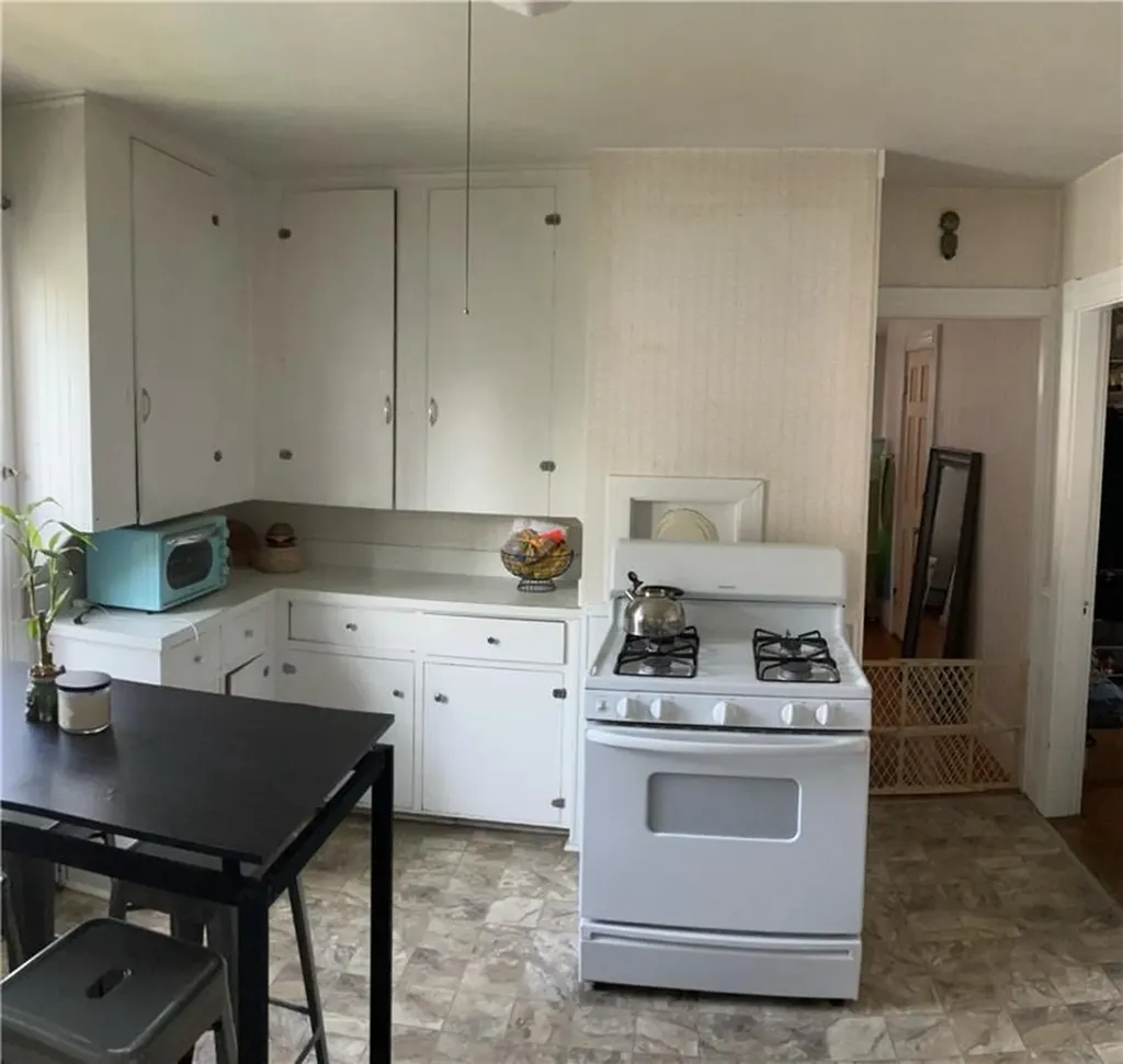 90 Richard Street Cranston RI 02910