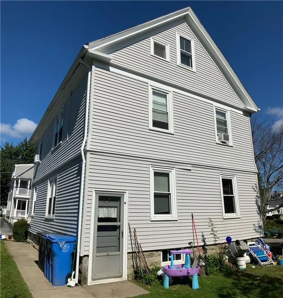 90 Richard Street Cranston RI 02910