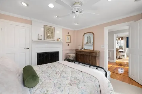 15 Division Street Warwick RI 02818