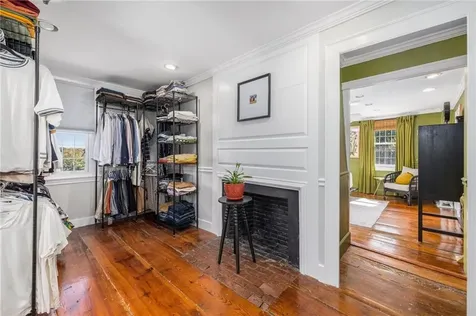 15 Division Street Warwick RI 02818