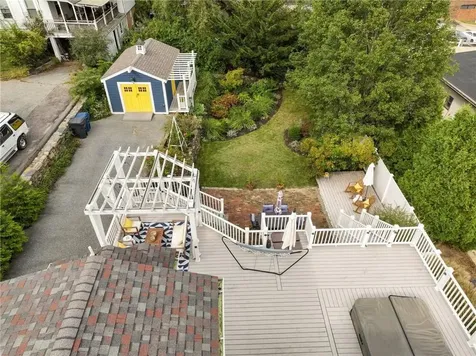 15 Division Street Warwick RI 02818