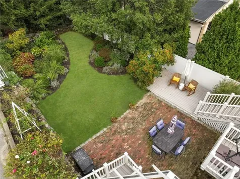 15 Division Street Warwick RI 02818