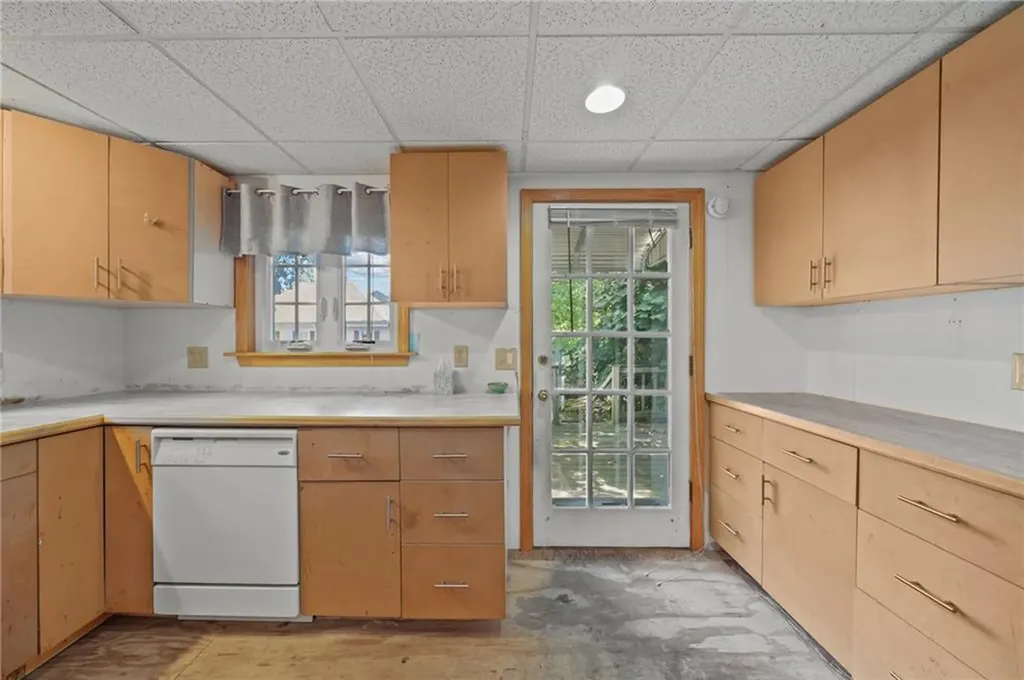 26 Alicant Street Providence RI 02908