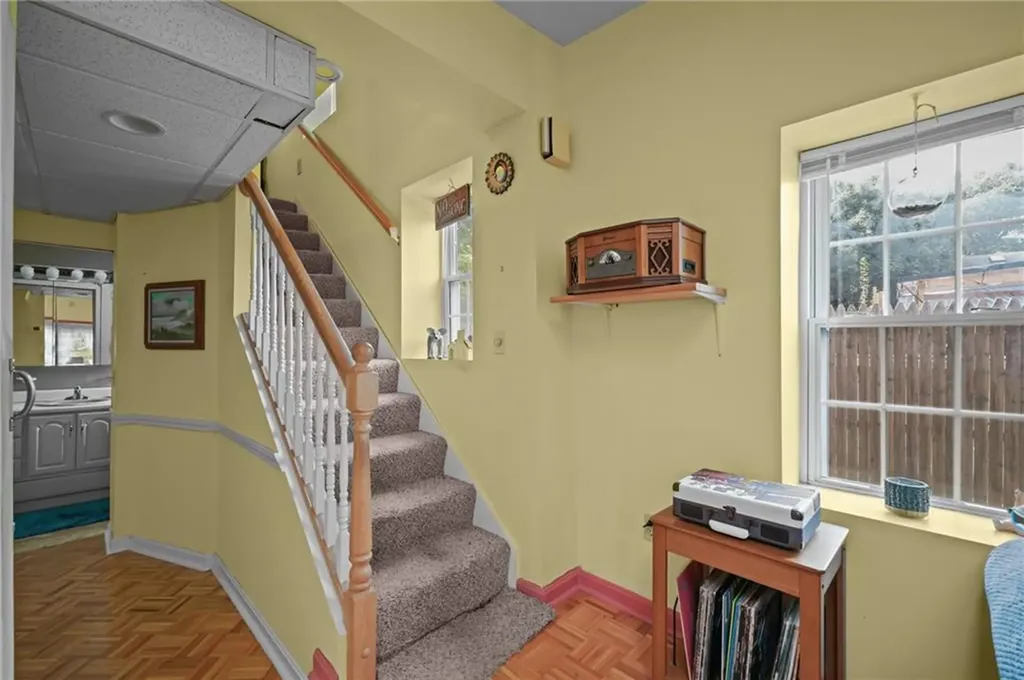 26 Alicant Street Providence RI 02908