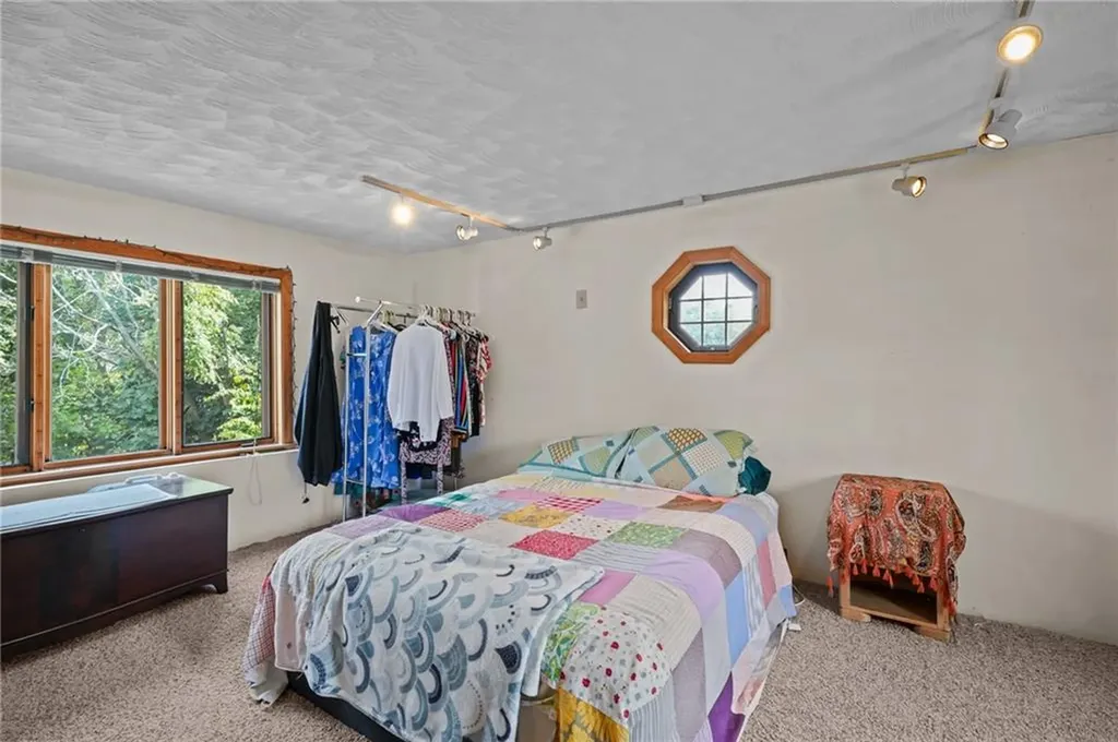26 Alicant Street Providence RI 02908