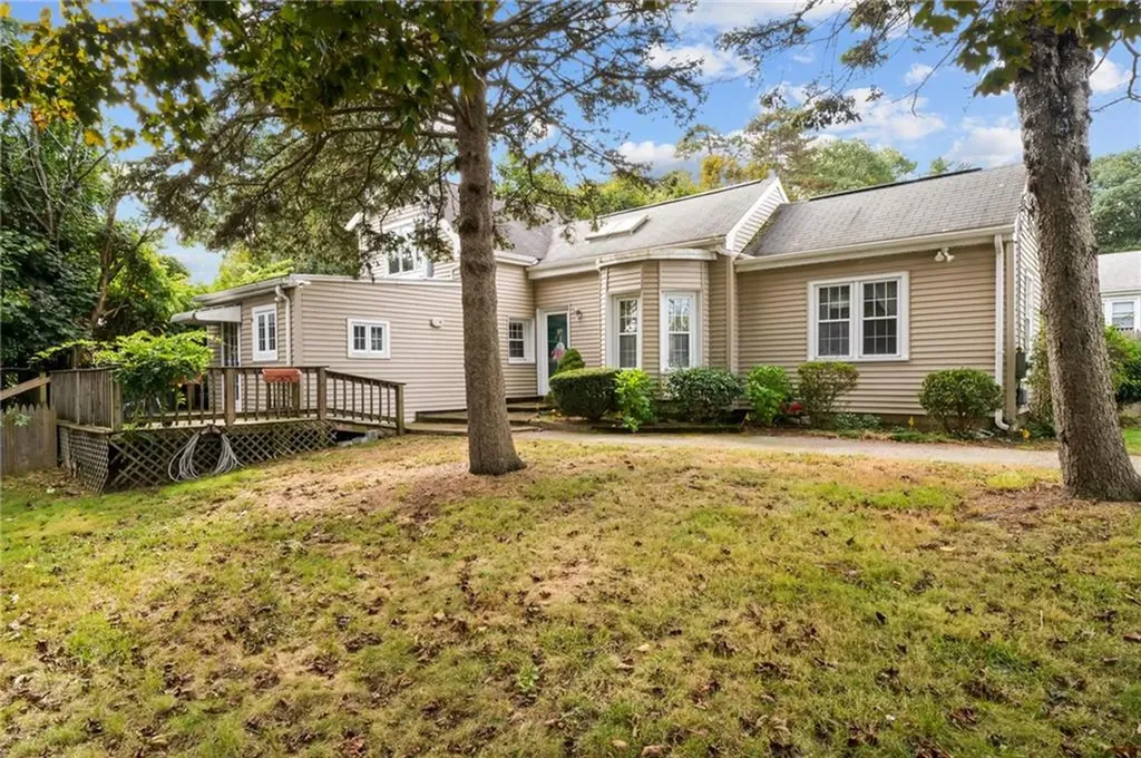 26 Alicant Street Providence RI 02908