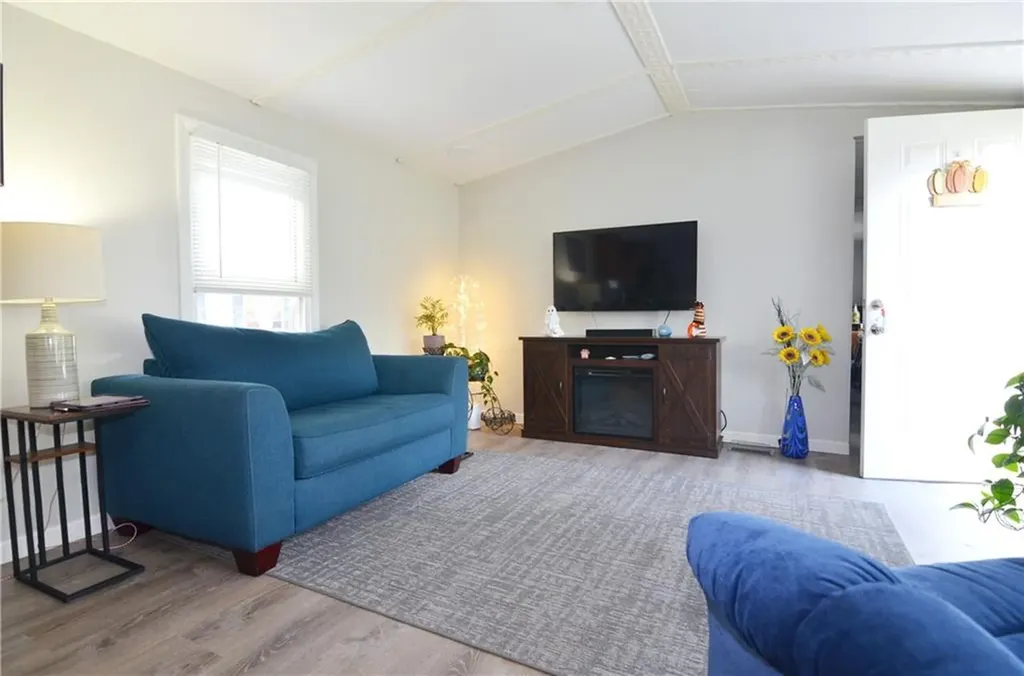 9 Lear Drive Coventry RI 02816