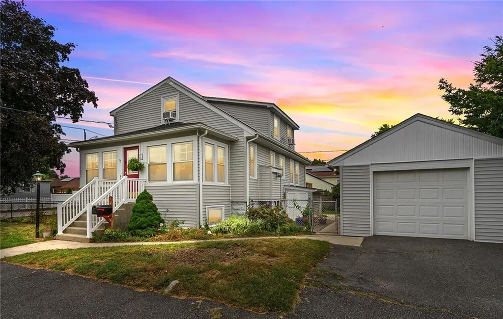 65 Majestic Avenue Warwick RI 02888